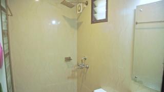 Premium Villas and Appartments thekady - 1