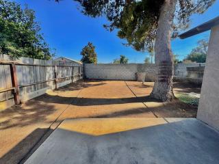 Bright & Cozy Modern Space Near Downtown - 1