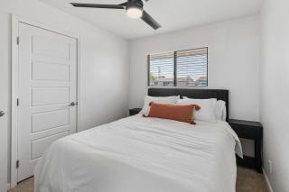 Modern Villa Comphy Stay in Tempe with pool - 3