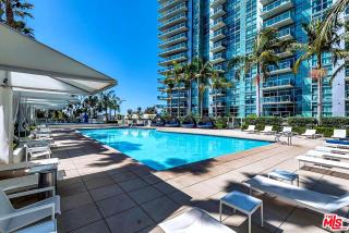 Platinum Suites - Gym & Pool & Hot Tub & BBQ - 0