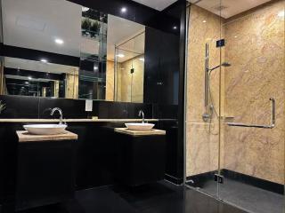 St Mary Residence, 3B3R Luxury Family Suite with bathtub by Lilbean Space - 4