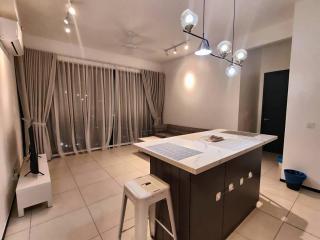 Affordable & Cozy Stay - Urban Suites Georgetown Penang - High Floor - Sea & Penang Bridge View - 2