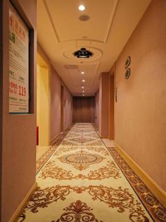 Vienna Hotel Guangxi Liuzhou Sanjiang Gulou Niaochao Passenger Station - 3