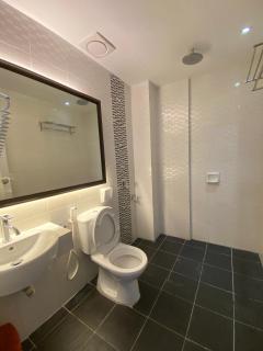 Mak Sa'adiah Hotel - 1