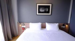 R Photo Hotel - 2