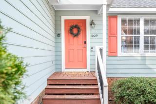 Cozy Pet-friendly home in Five Points Raleigh - 6