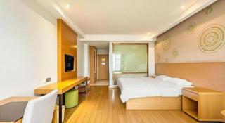 GreenTree Inn Ningbo Hangzhou Wan New District Lishi Square Business Hotel - 1