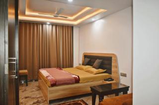 Hotel Neelkanth - 0