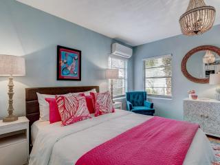 Tybee Tabby Beach Cottage - 1