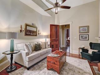 Parlor on Lafayette - 3