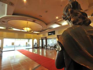 Queen Margarette Hotel - 1