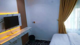 Jade Luxe 2 Bedroom Apartment - 5