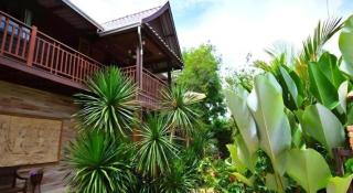 Baan Saranrom - 1