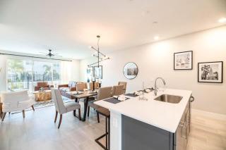 ET015 - Bohemian Townhouse with Games Room at Reunion - 1