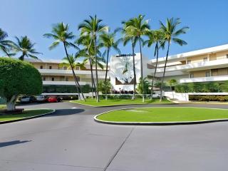 Wyndham Royal Sea Cliff Resort - 2