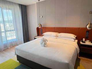 Home2 Suites by Hilton Zhangjiajie Tianmen Mountain - 1