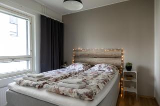 Modern New Central Suite With Sauna & Parking Hall - 8