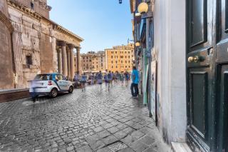 Hub Pantheon - Rome - 2
