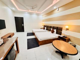 Murthal Green Plaza Hotel - 8