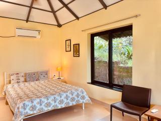 The Lookout, Hilltop Cottage - 8