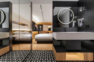 SFEEL Designer Hotel Chongqing Liberation Monument Hongya Cave Branch - 9