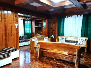 3 Bedroom House in the Heart of Baguio with Garage - 8