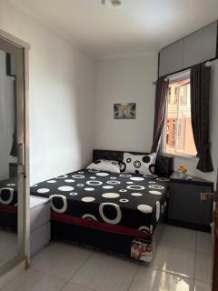 Cozy Room by StayIn Jakarta - 0