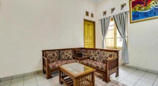 Hotel O My Guest House Syariah - 8