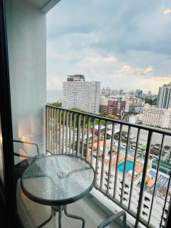 The base Central 1006 by Numam - Pattaya Central - 1