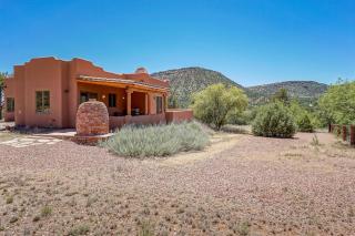 Majestic Sedona Stunner boasts Glorious Red Rock Mt. Views - Exquisite Decor - 6