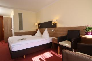 Hotel Bergfrieden - Bad Wildbad - 9