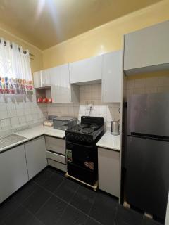 Bright and airy Harare CBD flat - 2