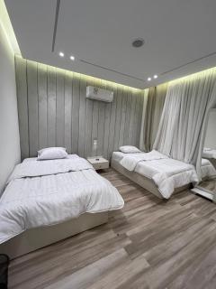 شقه فندقيه بأرقي حي بالدقي رقم 2 - 1