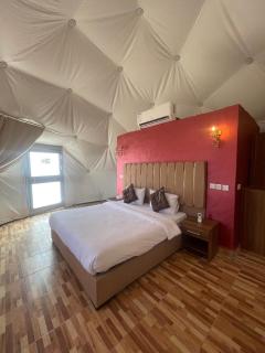 Wadi Rum Luxury Camp - 9