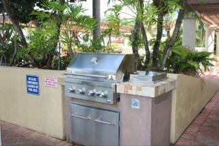 Blueground Sunny Isles Beach jacuzzi nr beach MIA-167 - 3