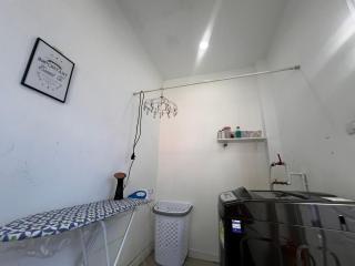 Comfy lakeside apartment - 2