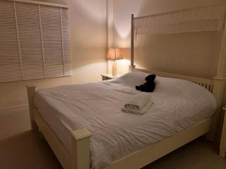 Comfy lakeside apartment - 6