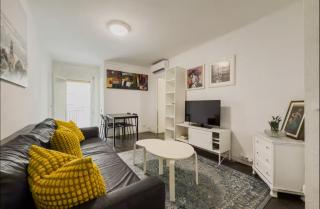 F2- 3 bedrooms apartment in Barcelona - 0