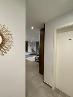 Stay with Andrea&Samantha - 4