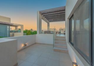Airy & Bright 4BR Villa in Tawila, El Gouna, Private Pool & Lagoon Access - 5