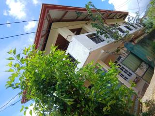 Villa Friendly Faces - 4