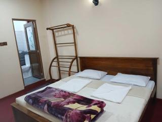 Villa Friendly Faces - 1