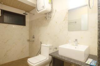 TVD Hotel Polaris Gangtok Near MG Marg - 7