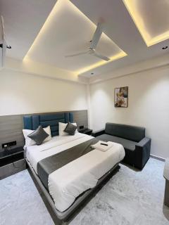 Hotel Pacific Inn - 4