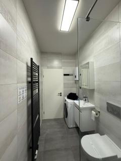 Freshly renovated City Apartments Essen KITCHEN WIFI near Düsseldorf Airport - 3