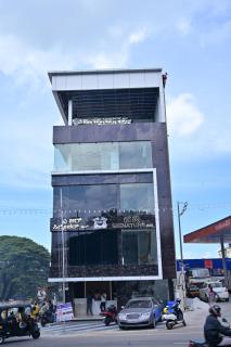 A R Signature Inn - 7