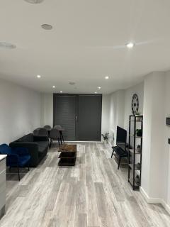 Modern smart Apartments - Digbeth Central Birmingham - 0