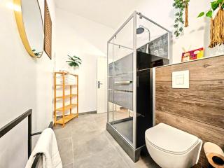 Scandi Loft für bis zu 12, Whirlpool, Sauna, Gaming, Nordstadt - 3