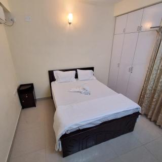 OXEMATE Service Apartment - 2