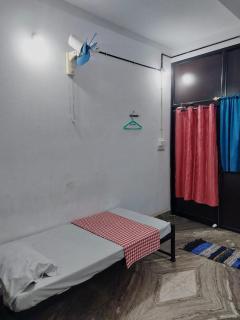 Fathima Arcade Lodge - 2